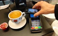 kontaktloser Bezahlvorgang mit Handy